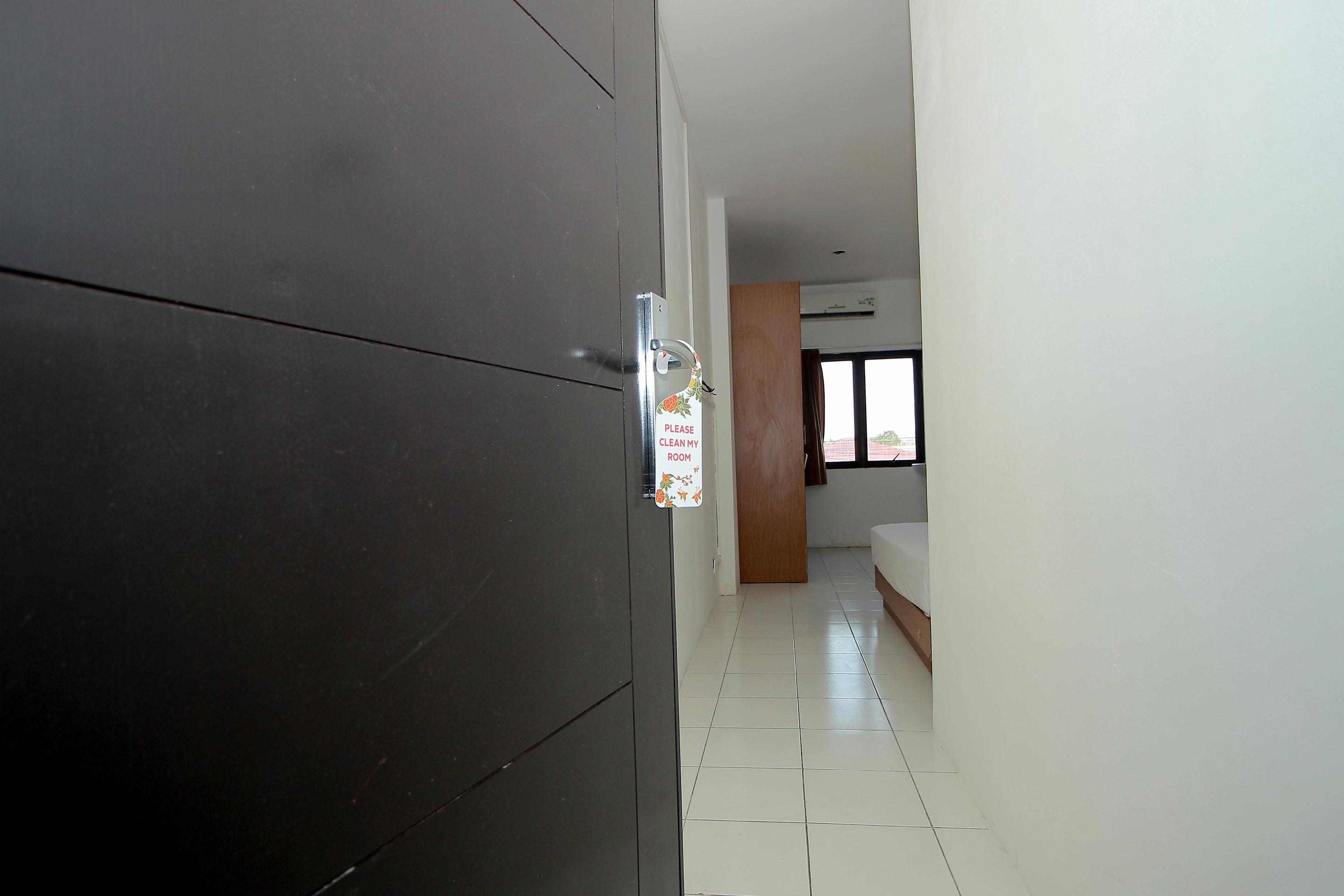 Super Oyo 1678 Jati Exclusive Homestay Бенгкулу Екстер'єр фото
