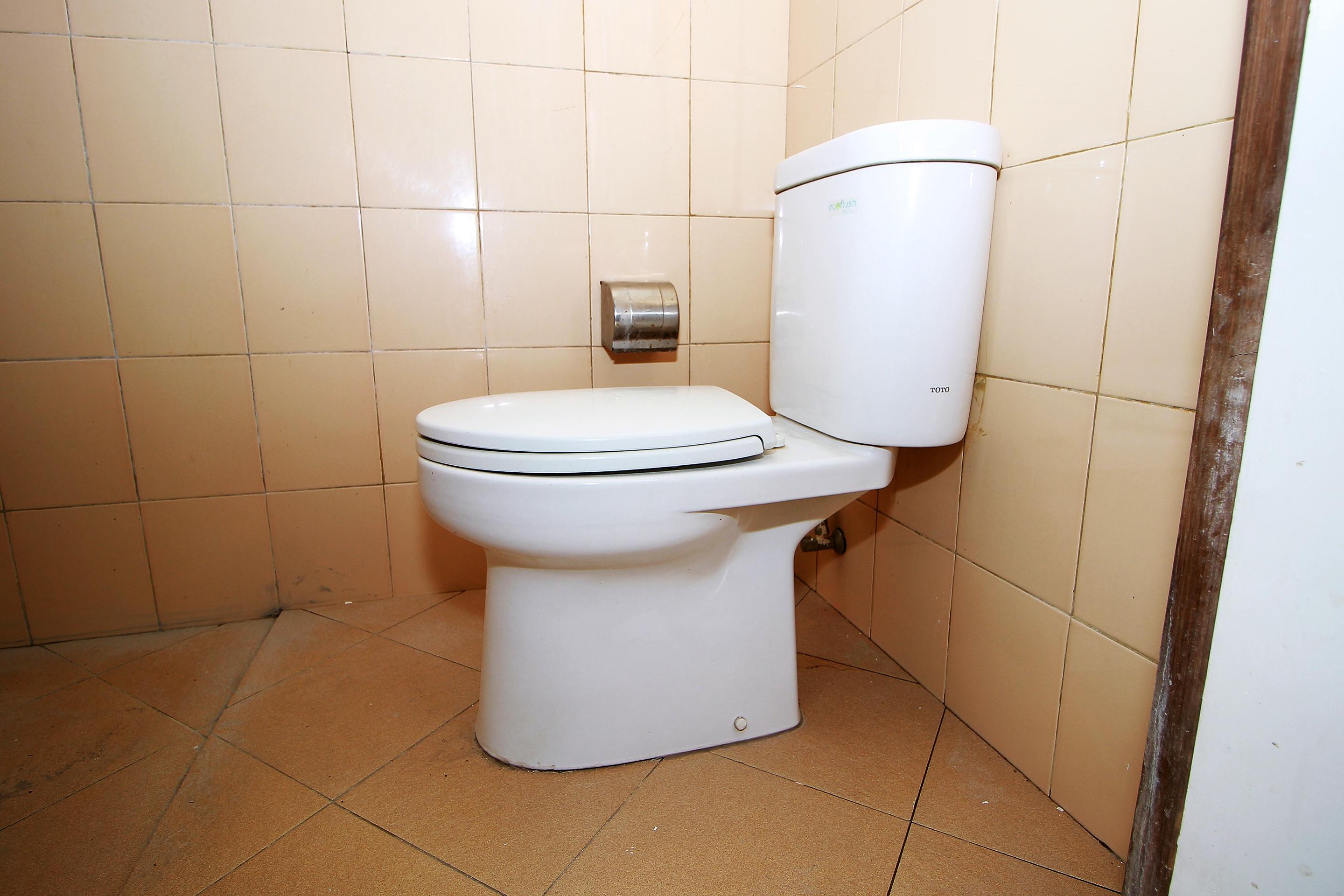 Super Oyo 1678 Jati Exclusive Homestay Бенгкулу Екстер'єр фото